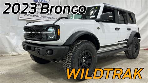 ford bronco wildtrak 2023 off road review