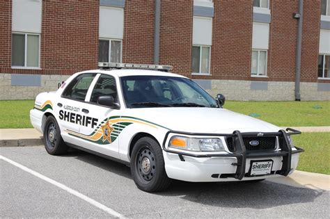 ford crown victoria sheriff police car