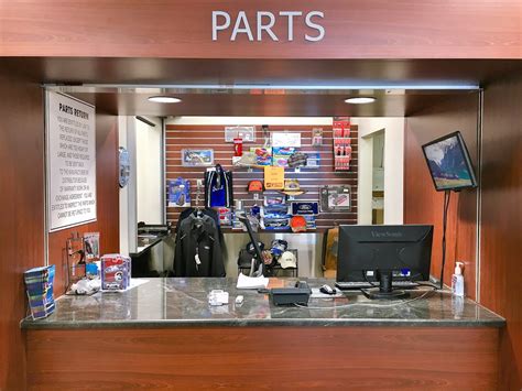 ford dealership auto parts