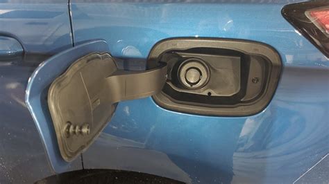 ford edge st fuel tank range