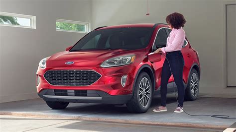 ford escape plug in hybrid review 2022