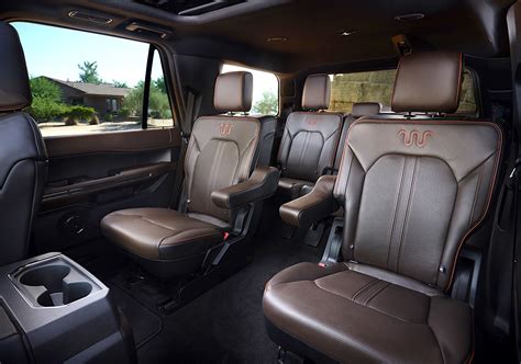 ford expedition 9 seats