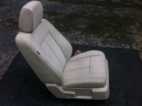 ford expedition front seat passenger piece