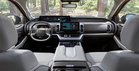 Luxurious and spacious Ford Expedition interior with leather seats and advanced technology