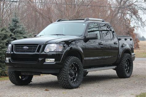 ford explorer sport trac lifted