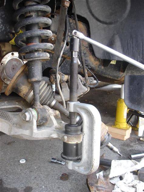 ford f150 lower ball joint replacement
