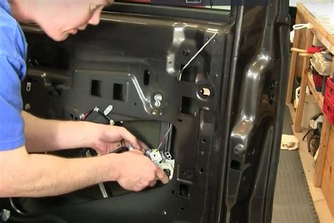 ford f150 power door lock actuator