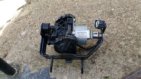 ford f150 vacuum pump