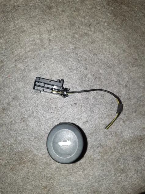 ford fiesta zetec boot release button