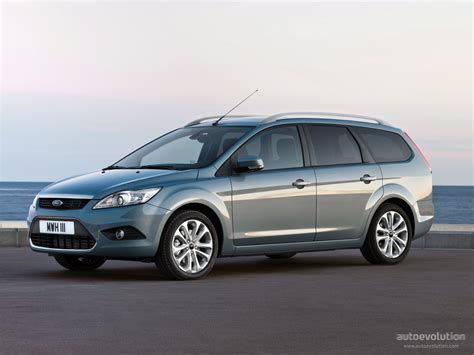 A sleek Ford Focus Wagon parked outdoors, showcasing its spacious cargo area