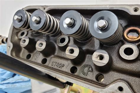 ford gt40 cylinder heads