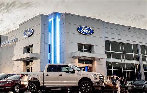 ford lincoln dealers near me service