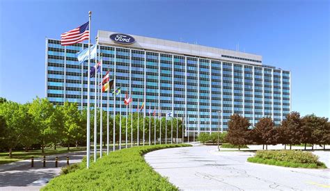 ford motor company headquarters phone number