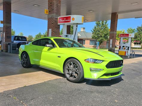 ford mustang 2.3 ecoboost mpg