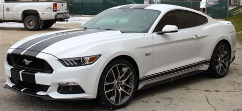 ford mustang black and white