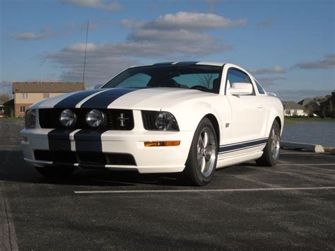 ford mustang gt deluxe