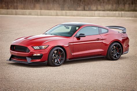 ford mustang gt350 specs