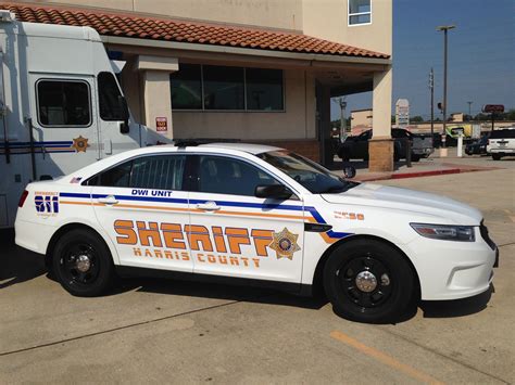 ford sheriff police car