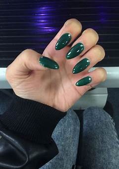 Forest Green Acrylic Nails: A Trendy And Stunning Nail Art Option