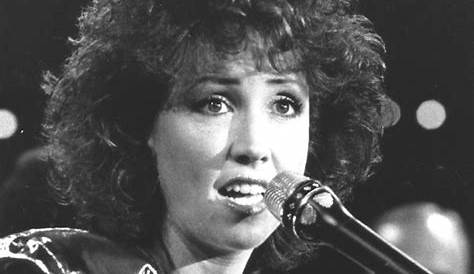 Ten Almost Forgotten Female Country Music Singers - Spinditty