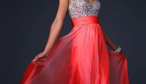 Formal Wear Graduation Dress 16 Stylish es To Under A Gown Outfit
