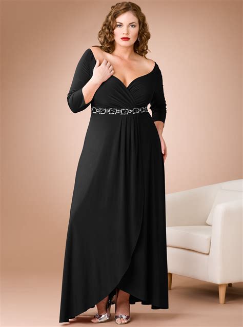Stunning Formal Plus Size Dresses to Make You Stand Out from the Crowd