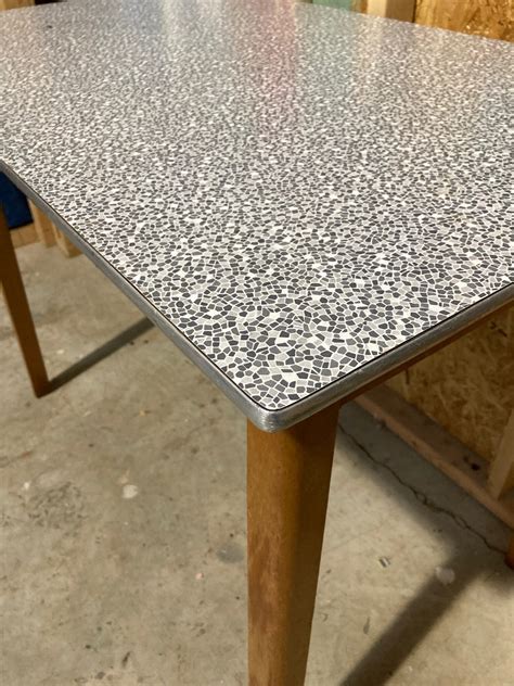 Formica Top Table New
