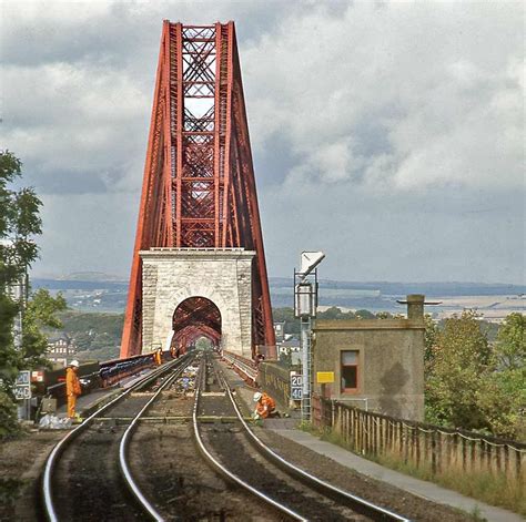 forth rail bridge train