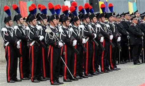 forze armate italiane carabinieri