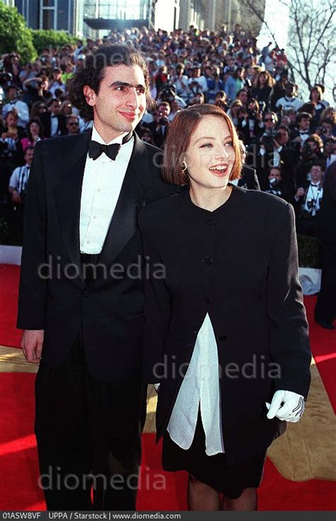 5 Tips Memilih Pacar Asuhan yang Tepat untuk Anak Anda