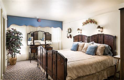 Four Gables Bed And Breakfast