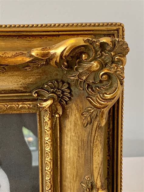Frame Gold Carved