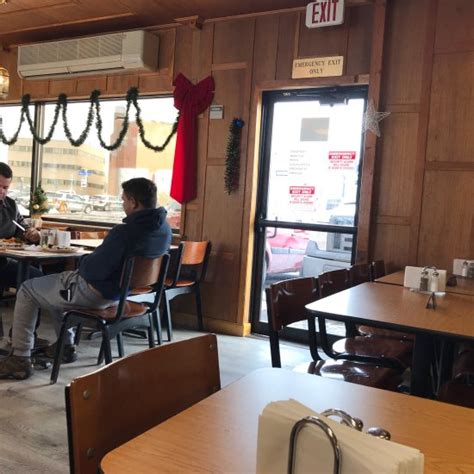 Discover the Flavor Scene in Framingham: Top Restaurants to Treat Your Taste Buds