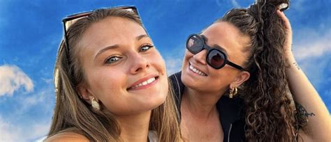 francesca les butt quest