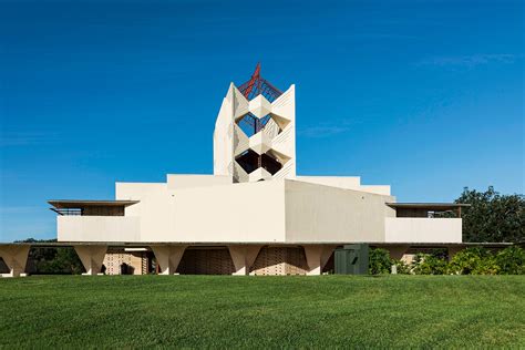 Top 10 Most Beautiful As Well As Innovative Buildings Of Frank Lloyd Wright