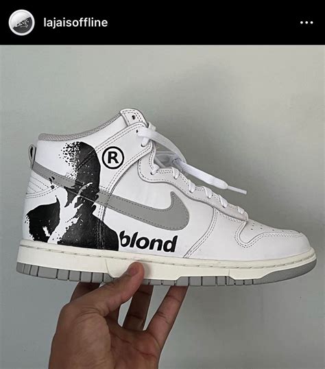 Frank Ocean Nikes Sample
