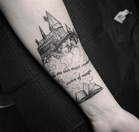 Pin by Aleserrat on Tatuajes y piercings Feather tattoos, Harry