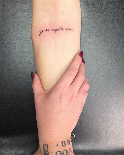 14 Tatuajes con frases en francÃ©s para llenar de tinta tu piel