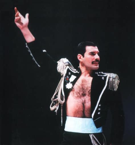 freddie mercury fashion aid