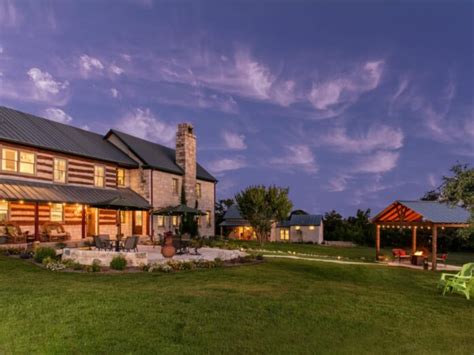 fredericksburg tx bed and breakfast rentals