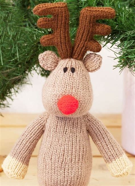 Free Christmas Wreath and Snowman Knitting Patterns