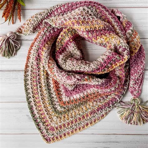 Free Crochet Pattern For A Triangle Scarf