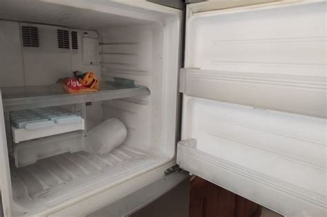 Mengatasi Freezer Kulkas Dingin Tapi Tidak Beku