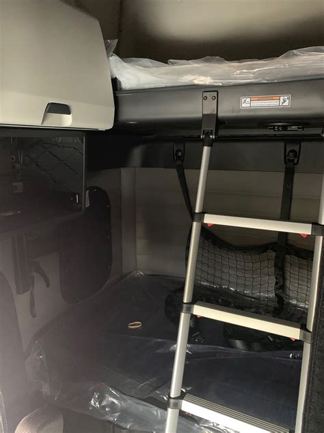 Freightliner Bunk Ladder