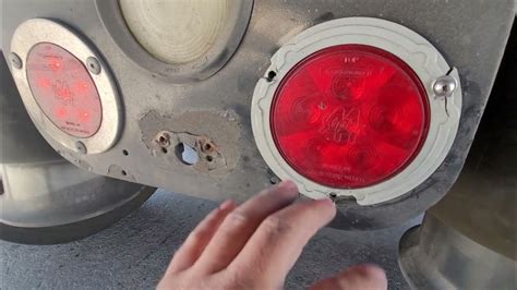 Freightliner Tail Lights Not Working