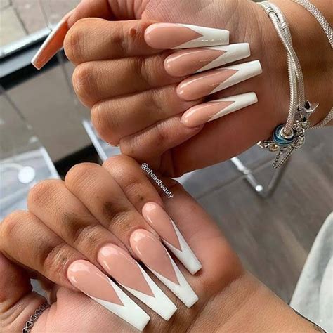 24 Elegant French Tip Coffin Nails That Attract Beauty