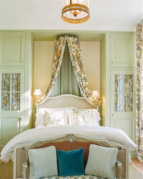 French Bedroom Design