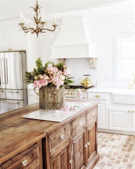 French Chic Kitchen Ideas