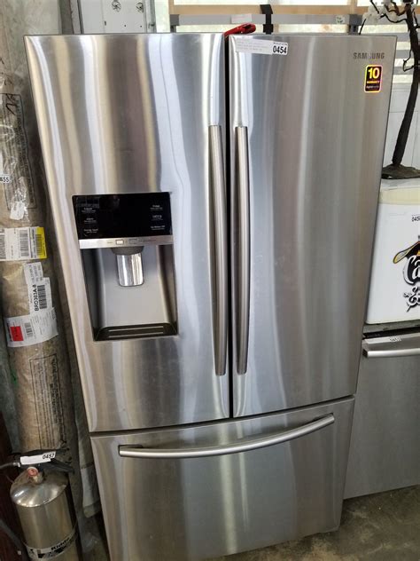 french door bottom freezer refrigerator w ice water dispenser