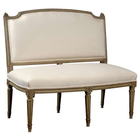 Chic and Stylish French Settee Benches - Elevate Your Décor with These Timeless Pieces!